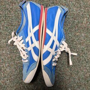 Onitsuka Tiger Mexico 66 sneakers in blue and white